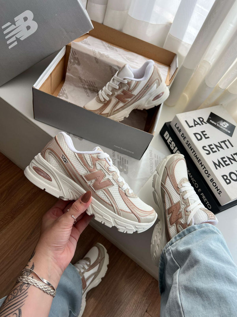 Tênis New Balance 740